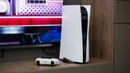 The Implied Analyst 12-Month Target For VUSE