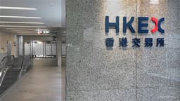 HSI Drops 498 Points at Noon; Commodity Shares Tumble; CSPC Pharma Falls Over 12%