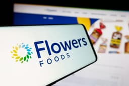 Flowers Foods Expands Snacking Segment With $795 Million Simple Mills Acquisition