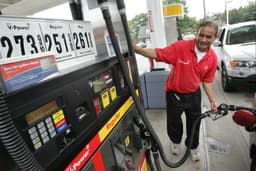 Gas Prices Reach Trump's $2 Target, Yet It's a Boon from the Oil Market