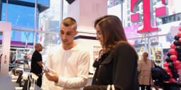 T-Mobile Shares Drop: What’s Behind the Earnings-Related Market Concerns?