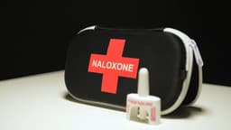 Summit Biosciences Secures U.S. Patent for Rezenopy Nasal Spray Effective January 2026