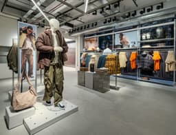 Anta Sports Offers to Acquire 29% Stake in Puma, Boosting Global Expansion Aspirations