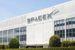 SpaceX Reports $8 Billion Profit Ahead of IPO