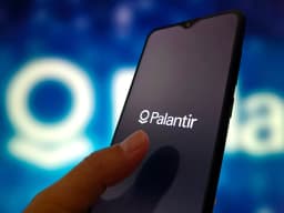 Palantir Surpasses Q4 Expectations, Stock Rises 7%