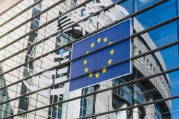 European Markets Surge as Stocks Outperform U.S. Amid Tariff Threats