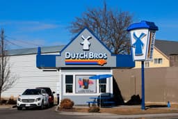 Dutch Bros Sustains Growth with Expansion Plans