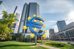 ECB Holds Interest Rates Steady Amid Economic Uncertainty