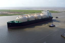 Cheniere Energy Seeks Approval for LNG Plant Expansion