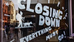 Sporting Goods Retailers Face Store Closures