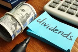 Seeking Dividend Stocks Amid AI Uncertainty