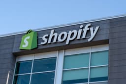 JP Morgan Reiterates Overweight Rating on Shopify