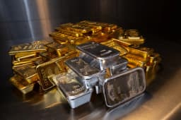 Silver Prices Surge 6.6% Amid Strong Gold Demand