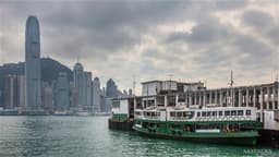 HSI Drops 245 Points as Gold Jewelry Stocks Decline; LAOPU GOLD Falls 8%