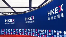 HSI Closes with a 16-Point Gain; Rally in Developers and Commodities; LAOPU GOLD Generates Buzz