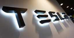 Global Electric Vehicle Sales Decline Significantly