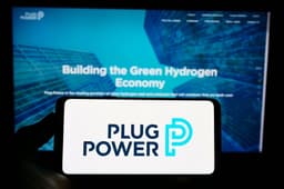 Plug Power: Analyst Cautions About Prolonged Stock Fluctuations Due to Delayed Guidance Achievement