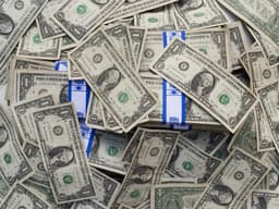 Banco Macro Reports 35% Decline in Q3 2025 Net Income