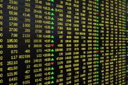 Tilray Brands, SuperX AI Technology, and Other Major Stocks Decline in Friday's Pre-Market Trading