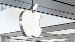 LENS Rises 5%, SUNNY OPTICAL Jumps 6% Amid Market Speculation of Apple's First Foldable Smartphone Launch by Late 2026