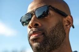 Innovative Eyewear Reports 65% Sales Growth in 2025 and Global Market Expansion