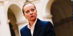 Meloni, Europe’s Trump Whisperer, Tries Her Hand on Tariffs