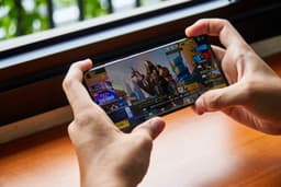 Roblox Stock Plummets, Attracts Major Investors