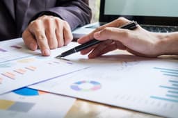 Roger Carlile Assumes Role of CEO at Resources Connection Amid Leadership Transition