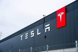 Tesla Issues Recall for Powerwall 2 Batteries Due to Fire Risk