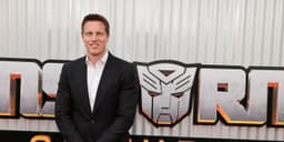 ABRDN Physical Silver Shares ETF Falls 14.2%, Global X Silver Miners Decline 7.5%, iShares Silver Trust Decreases 14%