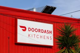 DoorDash Reports Disappointing Q3 Earnings, Alongside elf Beauty, Duolingo, HubSpot, and Other Major Stocks Declining in Thursday's Pre-Market Trading