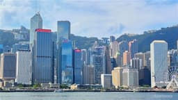 HSI Rises 56 Points at Midday Driven by Surge in Lithium and Resource Stocks; LI NING Jumps Over 4%