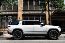 Rivian Stock Pullback Amid Cautious Market Sentiment